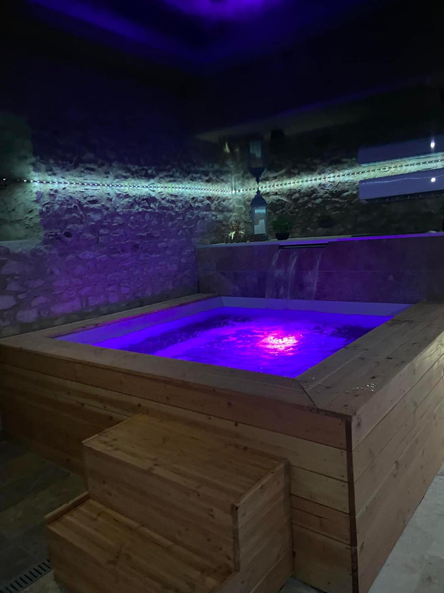 Gite A La Ferme Avec Jacuzzi Et Sauna Villefloure Buitenkant foto